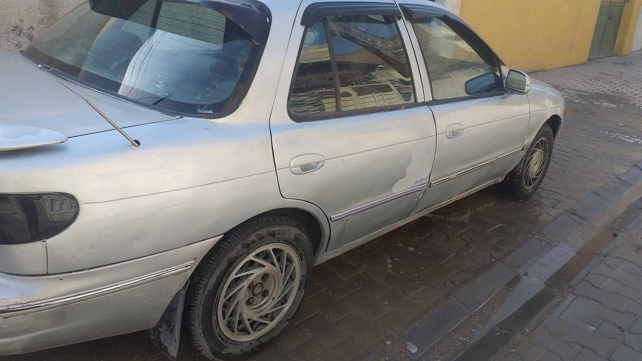 السلام عليكم
كيا سيفيا موديل ٩٤ اوتماتيك رقم بغداد مشروع وطني كير اوتماتيك تفاصيل واضحه بلصور سعرها ٣٤ $
مكاني بغداد الوشاش قريب ساحة اللقاء الشراي يتصل علخط 
***********
