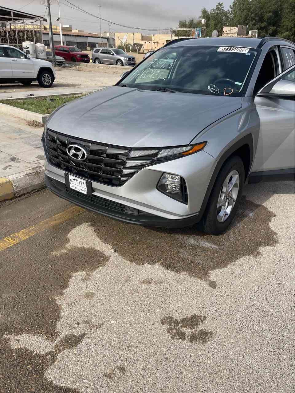 سلام وعليكم 
توسان وراد امريكي موديل 2024 للبيع 
السياره دخول جديد كتاب شهداء ذي قار صاحبه موضف بصحه 
السياره ليبل واحد بدون تبديل وإرباك حادثه تعمير جنطه فقط 
ماشيه 55mi 
مواصفاته SEL
السعر 185$ وبيه مجال 
للستفسار الاتصال  ***********
مكان السياره الناصريه Singapore
