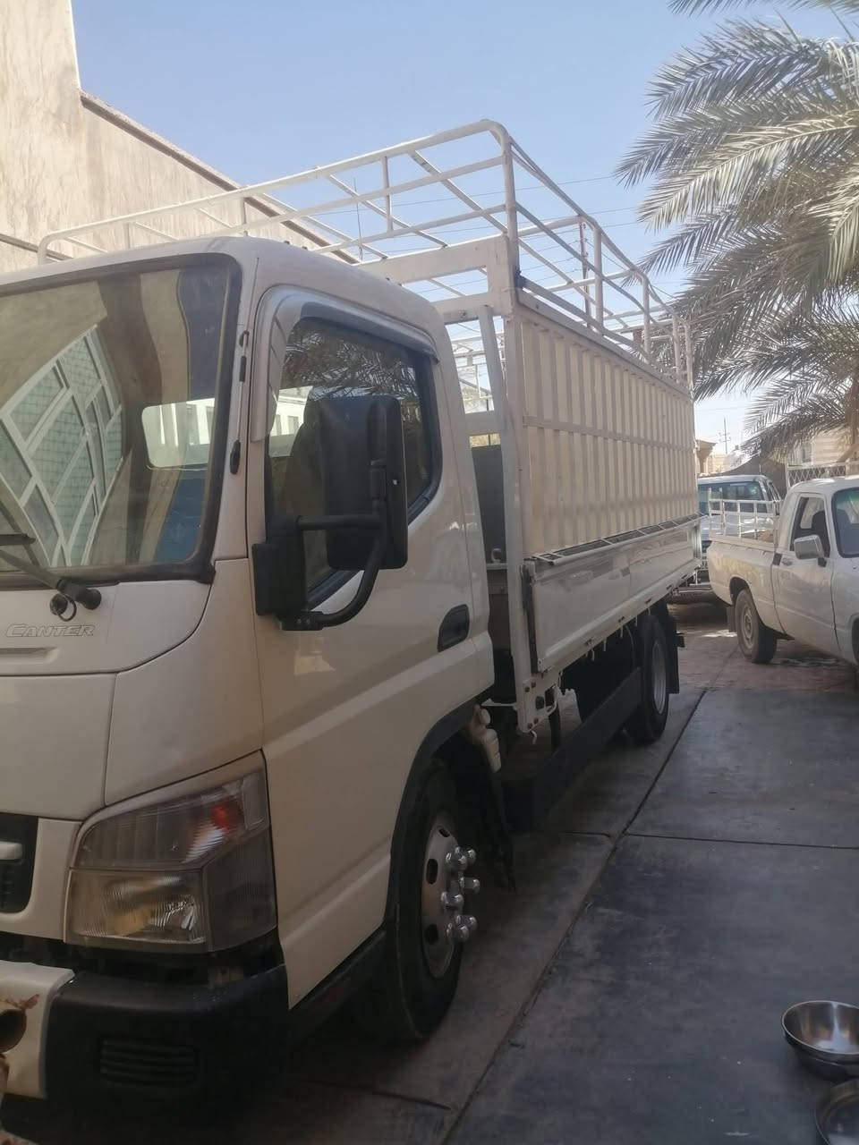 السلام عليكم كنتر موديل 2020 رقم أربيل مكفول كفاله عامه ماعد باب راكب مصبغ بدون داوخل لوغد مصبوغ والباقي مكفول رقم الهاتف ***********
