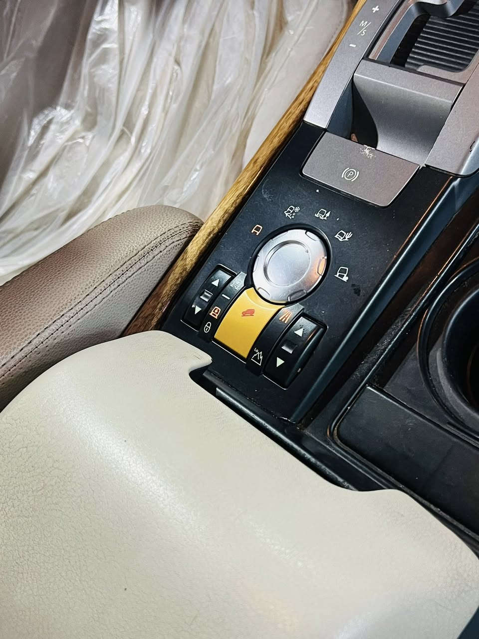 رانج 2009
فول مواصفات الاخير
بسمي تحويل ثاني يوم
كير مكينه كفاله
مابيه كل نقص
استفسار ***********
عنوان بغداد
سعر 107 بيها مجال بسيط لشراي او مراوس حسب القناعه
