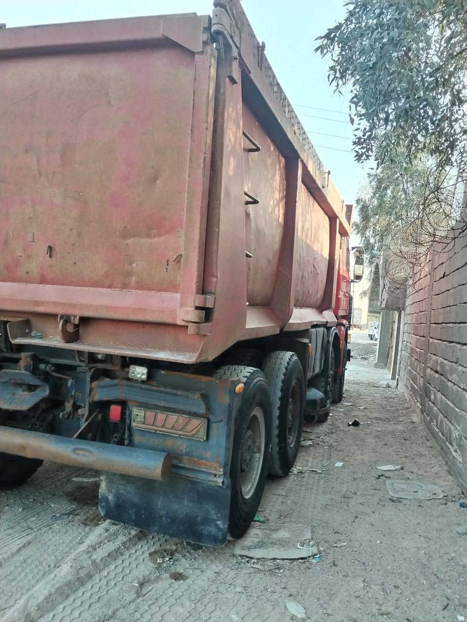 🔴سكانيا لكزس للبيع (البصرة الزبير)
-محرك ثمانية بم كهربائي
-كير 900 3x3 
سيارة جديدة،تبريد بلاد،سنوية ما منتهية ،شرط التحويل 

اتصال : ***********
