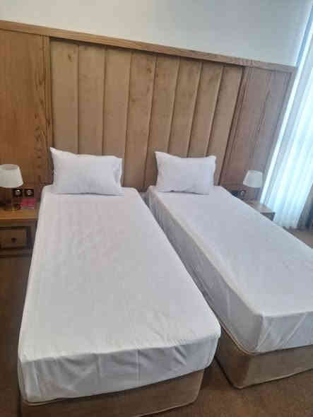 حملة السيدة زينب
للسفر والسياحه
شركه الباقر

_برنامج دولة إيران 🇮🇷

🔸️ 1- فندق اربع نجوم حقيقة 🏯

🔸️ 2- ثلاث وجبات بوفيه مفتوح 

🔸️ 3- باصات Vip رجل أعمال 1+2 🚎

🔸️ 4- والفندق الذي في قم درجة ثانية
           بدون طعام

🔸️ 5- ثلاث ليالي في مدينة قم

🔸️ 6_ اربع ليالي في مدينة مشهد

🔸️ 7_ مزارات مدينة مشهد هي كالآتي:
          ياسر وناصر + قدم الأمام الرضا
          + خدام الإمام الرضا + جبل النور

🔸️ 8_ سياحة مدينة مشهد هي كالآتي:
          حديقة حيوانات+ حديقة باق مشهد
          + مدينة العاب + شمال مشهد
          
🔸️ 9_ مزارات مدينة قم هي كالآتي:
            45 علوي وعلوية + وبستان العلوي

🔸️ 10_ زيارة اختيارية الى الإمام الخميني
             وتسوق في المولات

🔸️ 11_ سعر الرحلة هي 200 الف دينار فقط

🔸️ 12_ العنوان.. ذي قار قلعة سكر شارع الكواظمه مقابيل اسواق امجد القيسي بأدارة

 أركان ابو باقر
11/ 20/ 2025 

***********
***********
