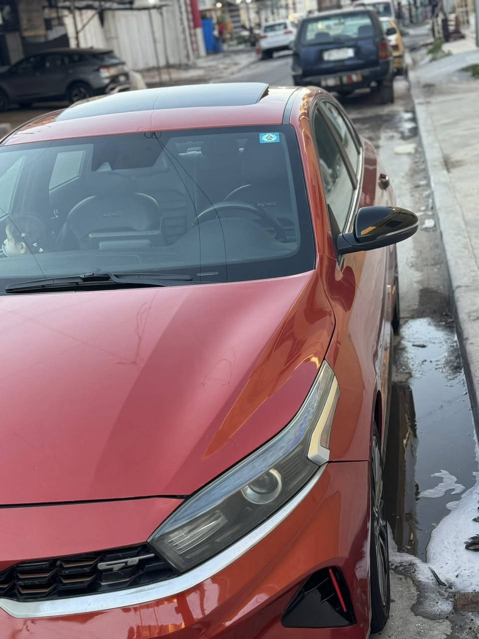 السلام عليكم 
للبيع 
فورتي موديل2022
رقم بغداد بسمي 
مواصفات فول جيتي لاين 
كل المواصفات بيه 
محرك2000
سيارة بدون نقص 
صور حادث  ب منشور 
سعر 146مجال 
الاتصال ***********
مكان بغداد الشعب
