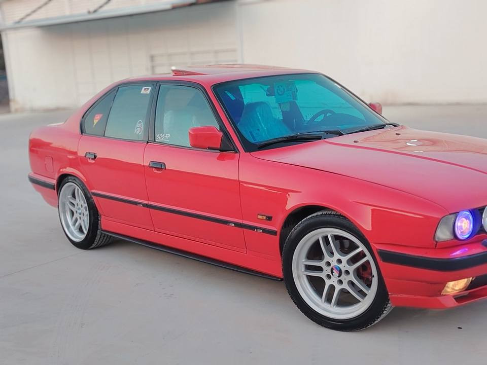 🥀سڵاو ئازیزان🥀

BMW ___ بۆ فرۆشتن 
---سیعیری53وەرەقە و معامەلەیەکی کەم_
مۆدیلی 1990  مەکینە 520 ی کەپس __گێر حادییە  گێرومەکینەی بەشەرتە دەعامی بۆ دەعامی بەشەرتە-----سەیارەکە هیچی نیە لێدان وشت
دوو جام کارەبایی سلایتە___ بەشەرتەی بەناوکردن___پشت و پێشی کەپسە__ بەشەرتی برانەوەو____وەرگەران_____سەیارەکە بێ شووخت و بێ قنجە__لەسەر دەقی شەریکەیە−زۆر جوان و پاك ماوەتەوە
شوێن هەولێر ------ ***********--------
ئەمە ----ژمارەی----- خاوەن ------ئۆتۆمۆبیلە أربيل, العراق
