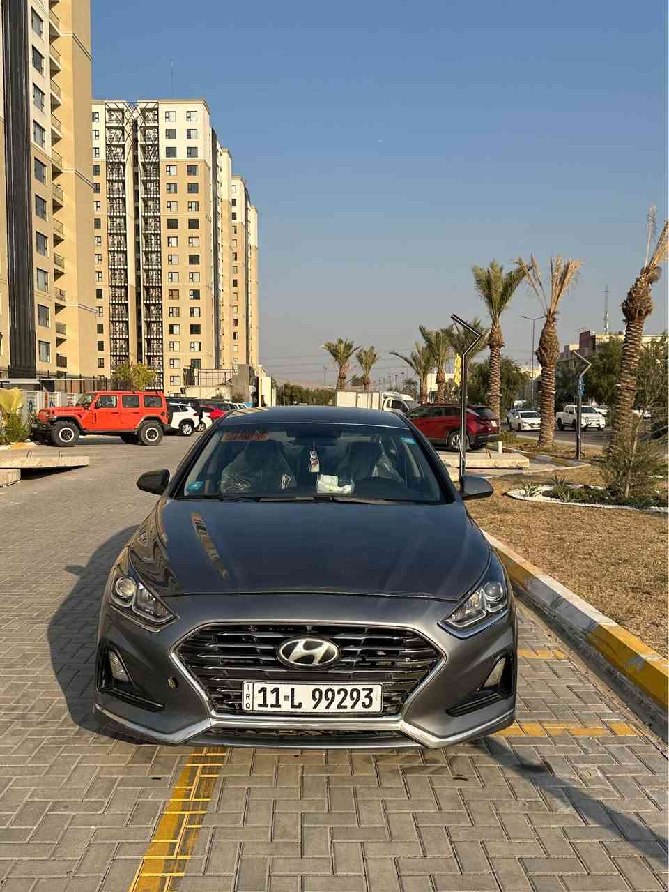 السلام عليكم 
للبيع  او مراوس حسب القناعه 
سوناتا ٢٠١٩ وارد امريكي 
حادثه جاملغ وربع البنيد 
وبلعراق بيه بابتين وجاملغ خلفي 
يعني صبغ صفحه وبنيد 
وبيه بارد بلجاملغ الخلفي 
بدون دواخل 
الغد شاصي تكم مكفوله 
نص موصفات 
محرك ٢٤٠٠ جي دي إჂ̤ 
دواخل لوينن 
شاشه جبيره 
كامره دواره 
رادار جانبي 
٣ وضعيات قياده 
فول تحكمات استرين 
تبريد + تتفئه خير من الله
السياره جاهزه من كلشي فضل الله 
رقم بغداد الدولي بسمي تحول مباشر 
السعر ١٢٧ وبيه مجال بسيط 
*********** زيد 
مكاني بغداد حي الجهاد حي الحسين بغداد, العراق
