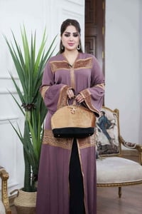 عباية فخمة • حرير إماراتي • مجموعة ٥ قطع