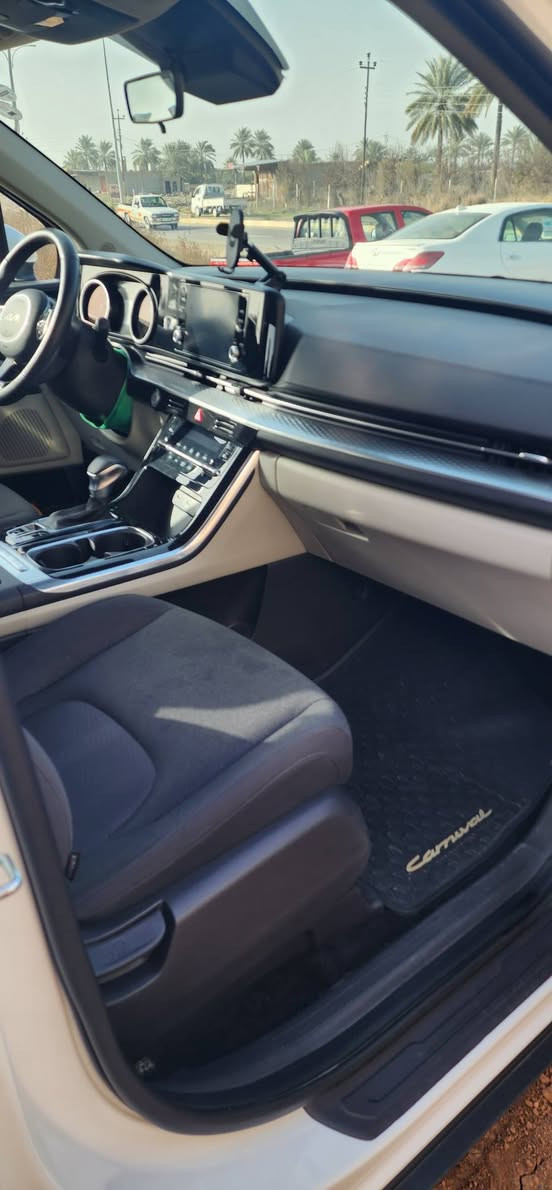 كيه كرنفال اربيل أجره بسمي السنويه موديل ٢٠٢٤ السياره جديده جديده على وضع الشركه حادثه ركن الصندوق يعني شبر واحد فقط بدون صبغ ولابارد ولارصعات فول الافول عدا الفتحه ***********
