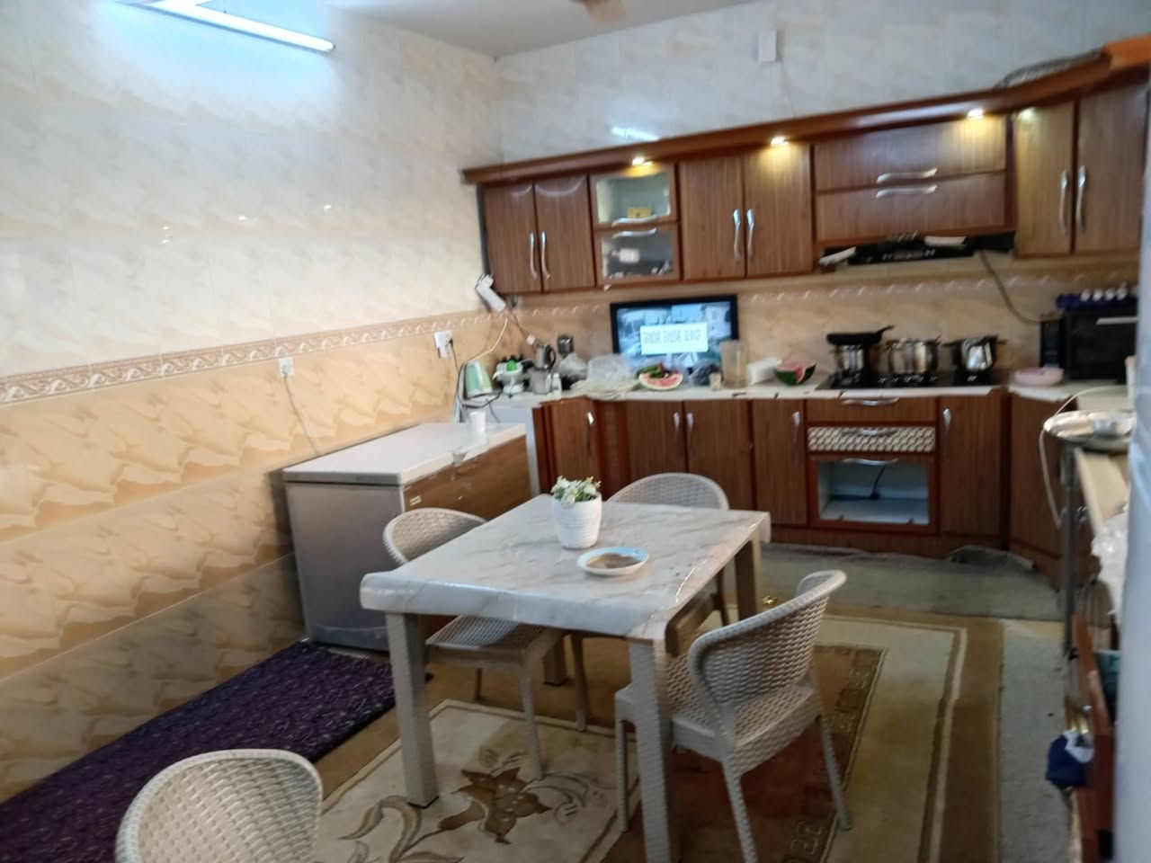 بيت200م نوع العقار (رقم)بسم صاحبه 😍بيت مرتب وشارع وحديقه*نهاية القادسيه الثانيه قريب ع محطة طاهر والمدارس*

#سعره*85وبي مجال

***********واتس
***********
