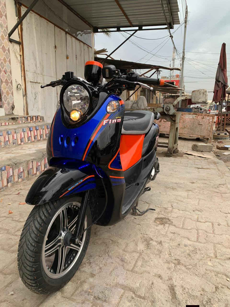 دراجه للبيع نوعية ڤينو ياماها ياباني موديل 19 محرك 125 ماشيه 12 الف نضيفه جدا العنوان كربلاء
 حي القادسيه ‏‪+964 772 577 0984‬‏ رقم الهاتف
