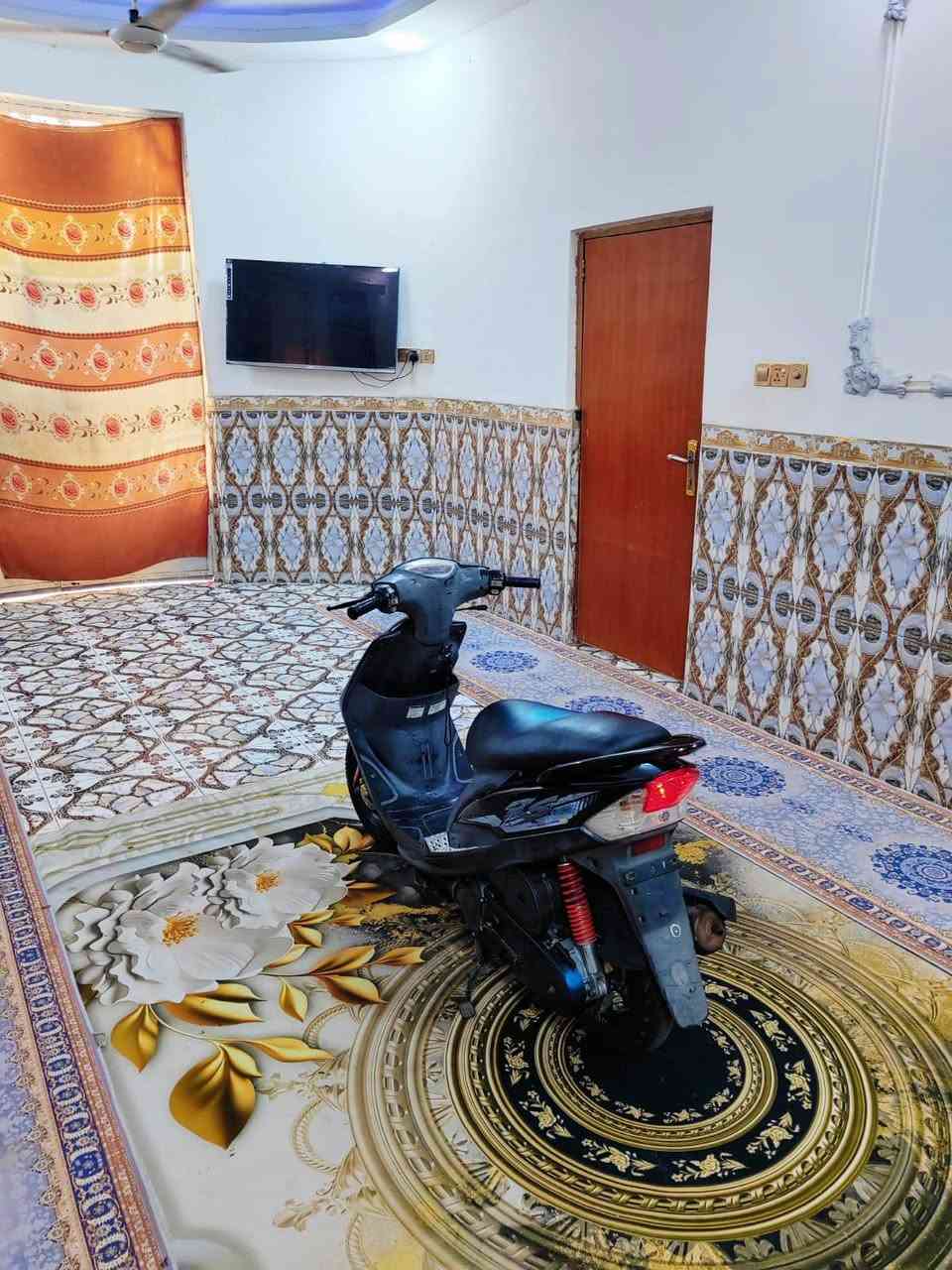 للبيع ماكس حاويه ياباني شرط تاخذه تدعيلي كفاله ما مفتوحه فول نشاط محرك بالكارتون ختم واحد كله ويه المحرك جاهزه سلف هندر السعر 850 وبيه مجال رقم الهاتف ***********مكان بصره القرنة
