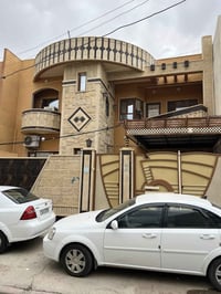 الملايين الأولى • ٢٤٠م • ٦ غرف