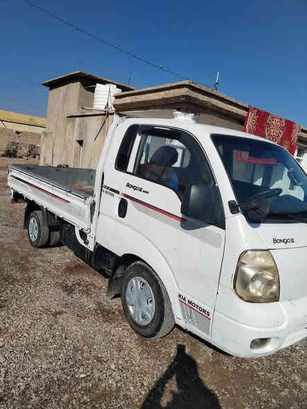 السلام عليكم
كيه ادوات للبيع 2011 محرك استار اكس بي  تبخير
بنب ونوزل تايرات امامي جديد 
تايرات الخلفي نص عمر 
السعر 45 وبيهه مجال
الاستفسار ***********
