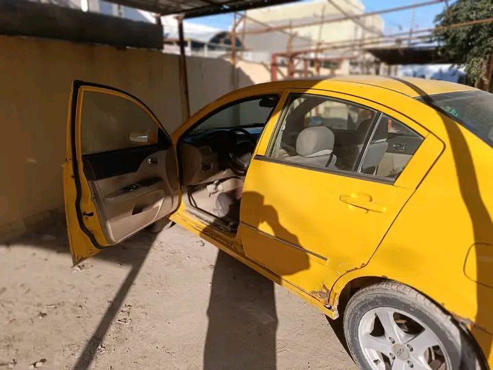 شيري A5 للبيع موديل ٢٠١١  كير اوتوماتيك رقم بغداد لماني مشروع وطني سنويه إلى ٢٠٢٧ عندي وكاله عامه صاحبه الشرعي باالموصل شرط تحويل  كير شرط محرك تعبان   يحتاج تعمير  محرك ما ابيعو شرط فقط كير .شرط...السعر 23.....سياره مال رزق الهئيه عليه فقط 200الف غرامات صفر.للتواصل خاص او رقم *********** رقم بيه واتساب
