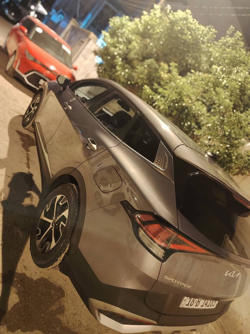 كيا سبورتج 2023 مواصفات الEX
وارد امريكي 
بدون ارباك السياره ماشيه 67 الف 
السياره بصمه رادارات أمامية و خلفيه كشنات جلد وكهرباء وبعد اهواي مواصفات 
السياره حادثها فقط بنيد والسياره بدون أرباك وبدون دواخل
صورة الحادث والسونار مرفقة مع الصور  
محرك 2500
السعر 185$
مكان بابل 
***********
