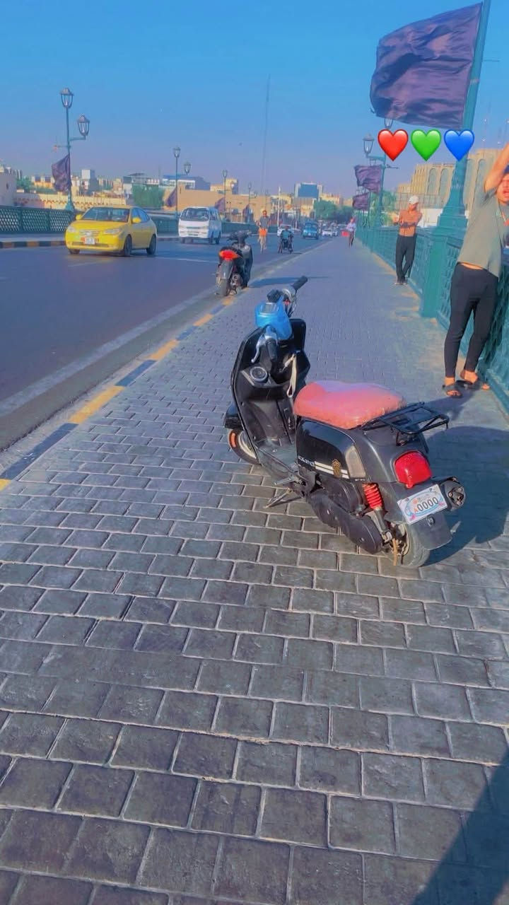 ‏سلام عليكم دراجة بوليس نازل دراجة ما ناقصها شي بس فييت باب دراجة مكان الشعب سومر دراجة شغالة شغالة نقرأ سلف٥٠٠ وبيها مجال***********
