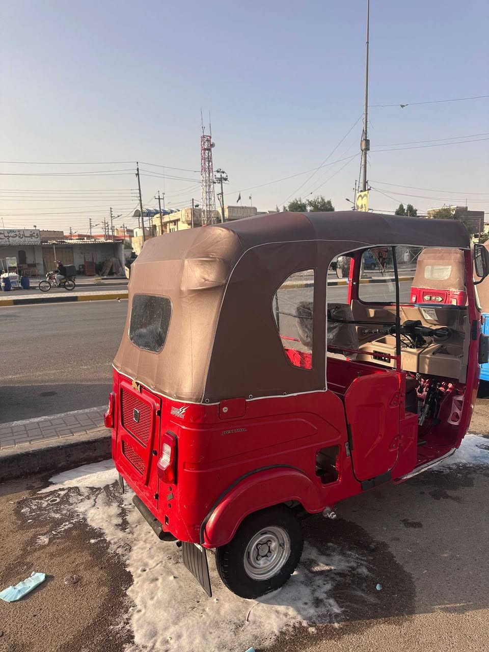 سلام عليكم شباب تكتك مديل 2022 بشهر 8 المكان البصره الكزيزه السعر 8 وبيه مجال رقم وسنويه *********** بس واتساب
