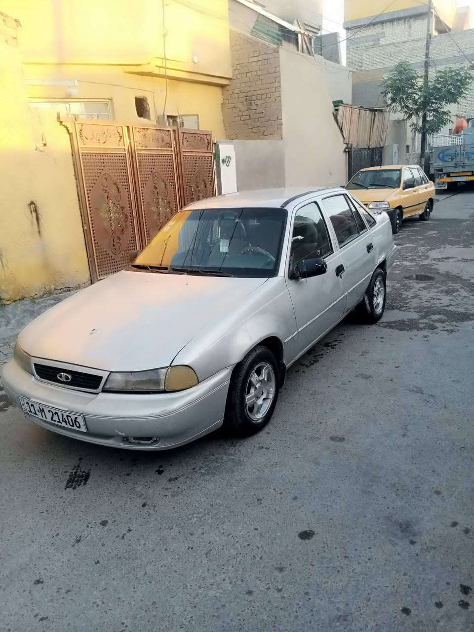سلام عليكم سلو للبيع موديل 94سنويه لل29اوتماتيك السعر 23قفل من الاخير بغداد الكماليه ***********
