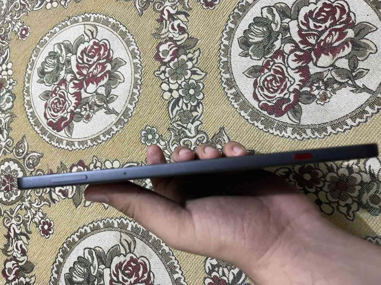 ايباد ريد مجك استرا ذاكره 256 جهاز نضيف و استعمال  قليل كلش بطاريته ٩١ جهاز انضف من صور بس بيه دائره بل شاشه ما تبين شلع بل من تسوي شاشه بيضه خفيفه كلش موضحه بل صور سعر ٦٥٠ عنواني بلبصره القبله متواجد واتساب او اتصال 
‏***********
