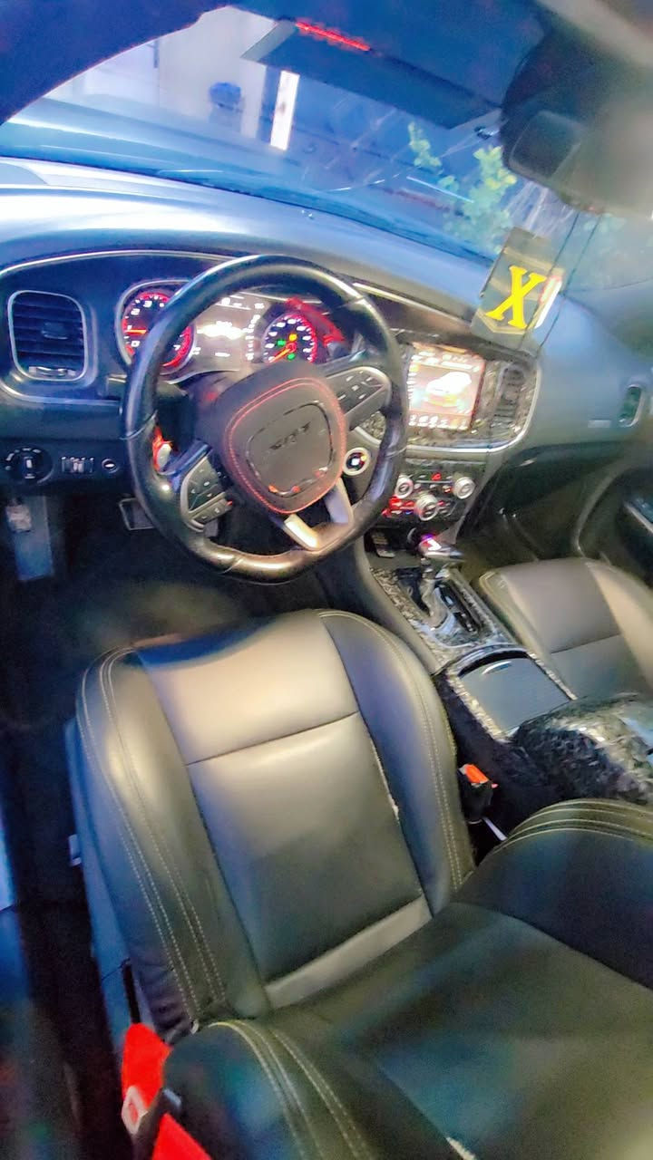 charger RT 5.7 
السيارة مديل 2016 
مواصفات فول عده فتحه
بصمة 
تشغيل عن بعد 
شاشا كبيرة 
سوبر تراك باك 
الكراسي تدفئة تبريد 
هيتر ستيرن 
الكراسي خزن ميموري  
الكراسي الخلفية تدفئة 
نقاط عميات 
حساسات خلفي امامي 
السيارة بعد كلش هواي مواصفات بيهة 
السيارة بيهة دبات اصلية 
السيارة كلشي بيهة جديد 
السيارة مبولشة وجاهزة للاخير 
الصدر والميزانية جديدة 
كير مكينة جدد 
المكينة مبدلة جديدة زيرو 
السيارة حادث بنيد 
والسيارة مصبوغة حزام 
وسونرهة موجود بدون شاصي ولغد 
السعر 157 بيهة مجال حك الجية فقط 
مااكطع سعر على التلفون 
مكاني بغداد _ابو غريب الزيتون 
هـ_ ***********
