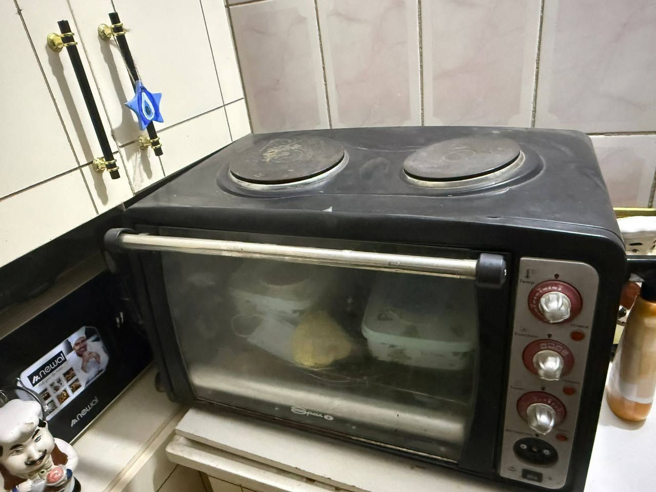 غراض نظيفة للبيع في منطقة حي التراث للاستفسار ***********
