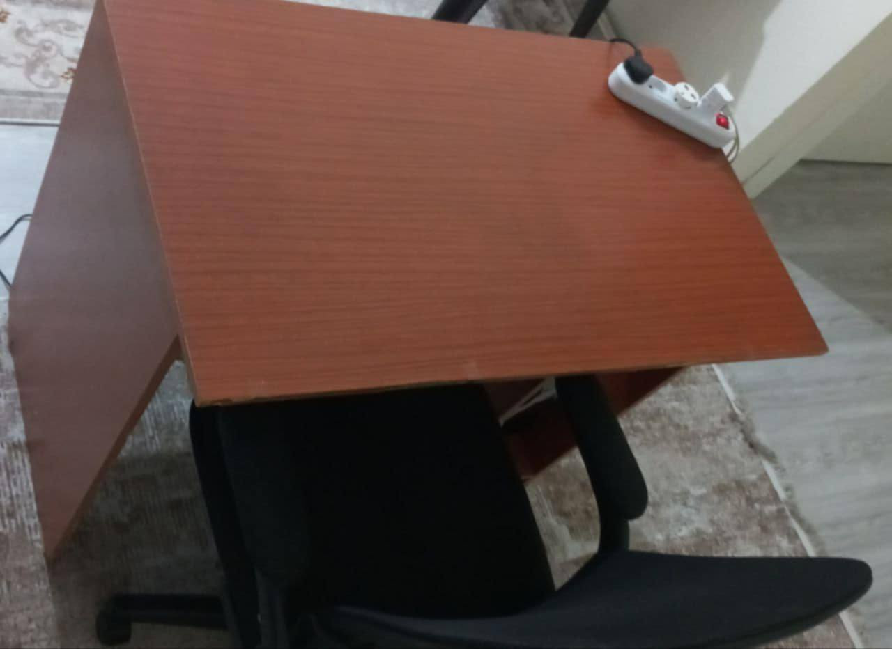 #للبيع
تخت + دوشك+كنتور + مروحة + ميزين +كرسي3 
سعر 👇
***********
