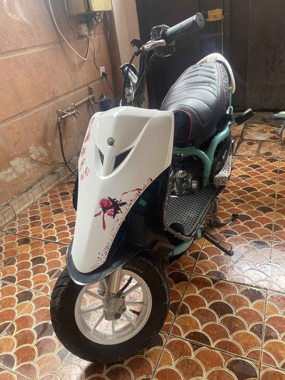 للبيع ☘️🤎
تعمير جديد 55 على كل 55 
بيها صدر 
وتعلاكة 
وشيال 
وصالنصه 
وعضمه 
وبعد بيها هواي نواعم اصلي وبيهن شكم شغله تجارية

كشن وبجم مال 4 اصليات 
مكفولة نضوح تبخير بكن اكسل 
مكاني البياع تقاطع درويش 
***********
