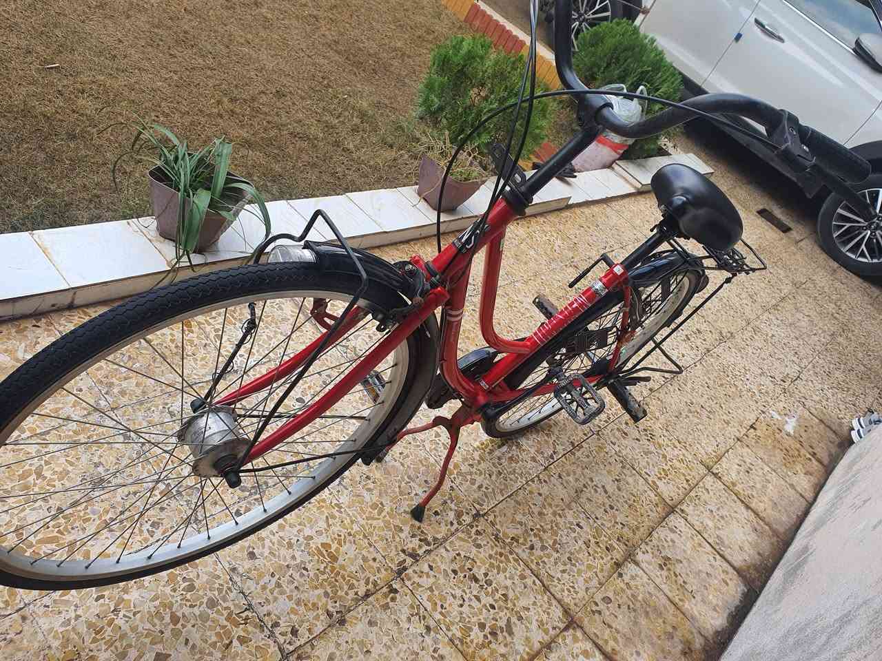 السلام عليكم بايسكل نظيف مكاني موصل حي القاهره السعر120 مجال بسيط الاستفسار***********
