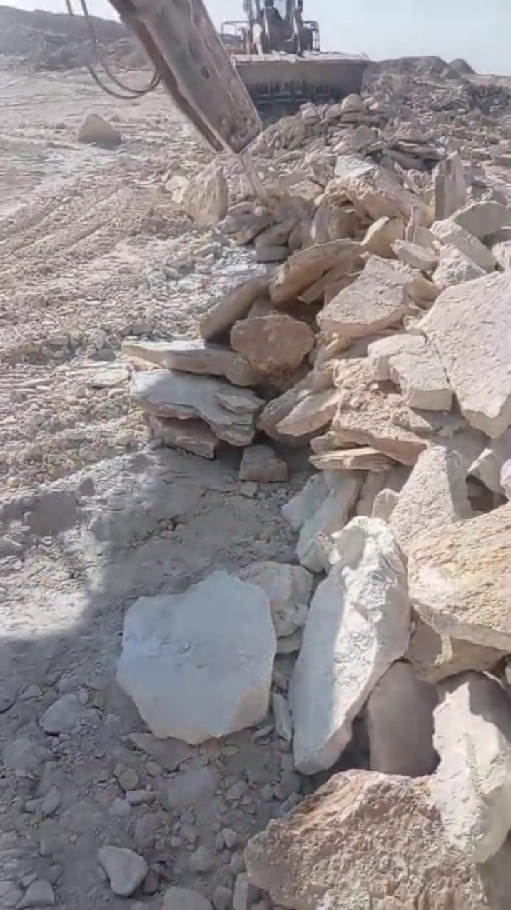 ***********جازين جاهزين توفر الحجر كل المحافظات العراق سعر تنافس من درجه اولى الحمل الحمل 35 طن سعر السياره وراء المحافظات سعر تنافس تعالياي تعالياي يا مجمع مجمع حجي ابو احمد
