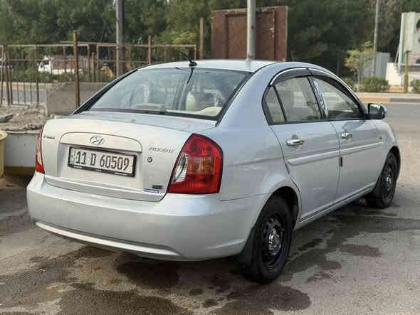 السلام عليكم للبيع اكسنت موديل 2010 السياره محرك كير خير من الله تبريد صدر امامي خلفي دوشمه شاشه كيج حماوه وعداد السياره باسمي بيهه فقط جاملغ خلفي الايسر ولهلال بدون معجون صبغ بغداد البياع السعر 97 وبيهه مجال 
الاستفسار اكثر ***********
