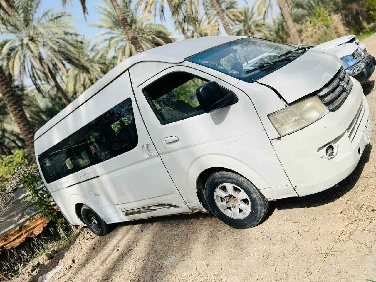 تحيه طيبه اخواني الاعزاء للبيع 
فتون جنبي 2014 مال مزاد وزارة الداخلية وكاله الاستخبارات السياره كتاب بسمي وكاله للمشتري وين ماجان تمشي بيه السياره 14 راكب 
كير ومكينه وحداديه وتخم تاير وغرفه نضيفات كشره نضيف بيه مكانات صبغ واكو بيه طخه بسيطه يم باب الخلفي السياره مابيه شي تشغل وتمشي جاهزه بس اكو بيه ترتيبات بسيط السيااره مال شغل ع باب الله حلوه ونضيفه مكاني كربلاء 
الحسينيه السعر 67$ 
رقم الهاتف ***********
