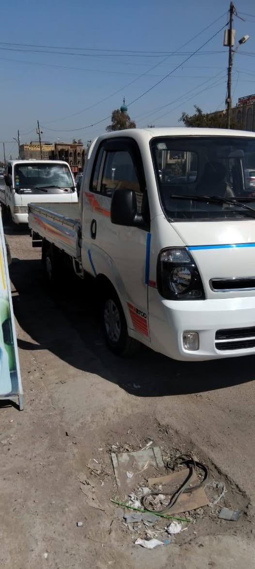 سلام عليكم لبيع كيا مديل 2017رقم كربلاء مشروع وطني سنوية جديده شاصي كير محرك مكفولات سياره جاهزه من كل شي بيها مكانات صبغ سعر 97وبيها مجال مكلف بنشر مكان بغداد ***********
