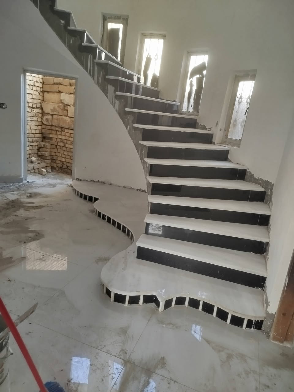 كادر عمل بورسلين موقع العمل ناصريه
***********
