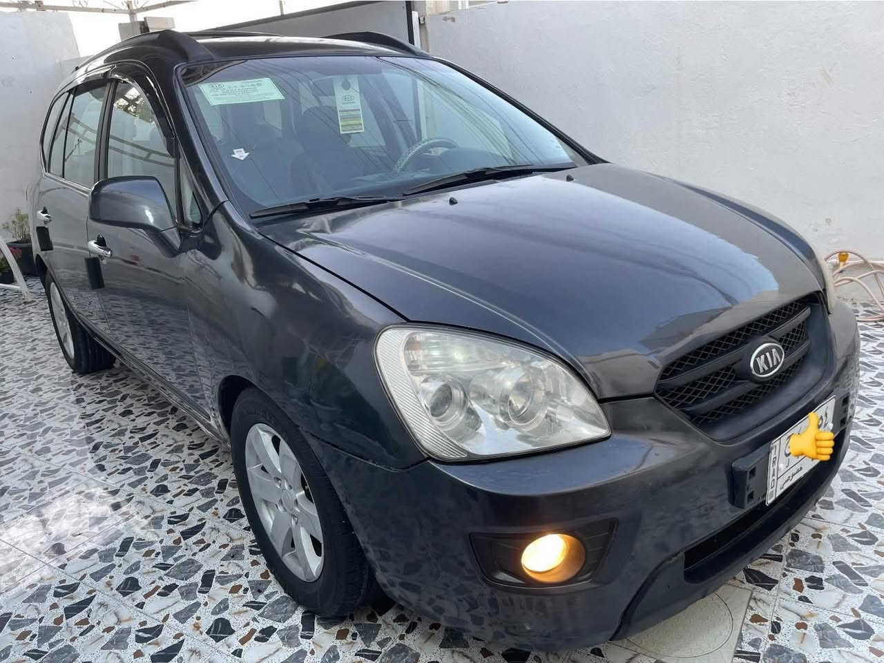 السلام عليكم للبيع كيا رندو 2008 رقم بغداد تحويل مباشر وارد امريكي ضرر باب اليمين الامامي صبغ حزام اثر جراد محرك 2700 خمسه راكب 6سلندر تبريد قطعتين شاشه ايباد محرك كير جيد جدا مكان السياره بالرمادي 
السعر 85 بي مجال بسيط 
***********
اعتذر عن البيع بالاقساط
