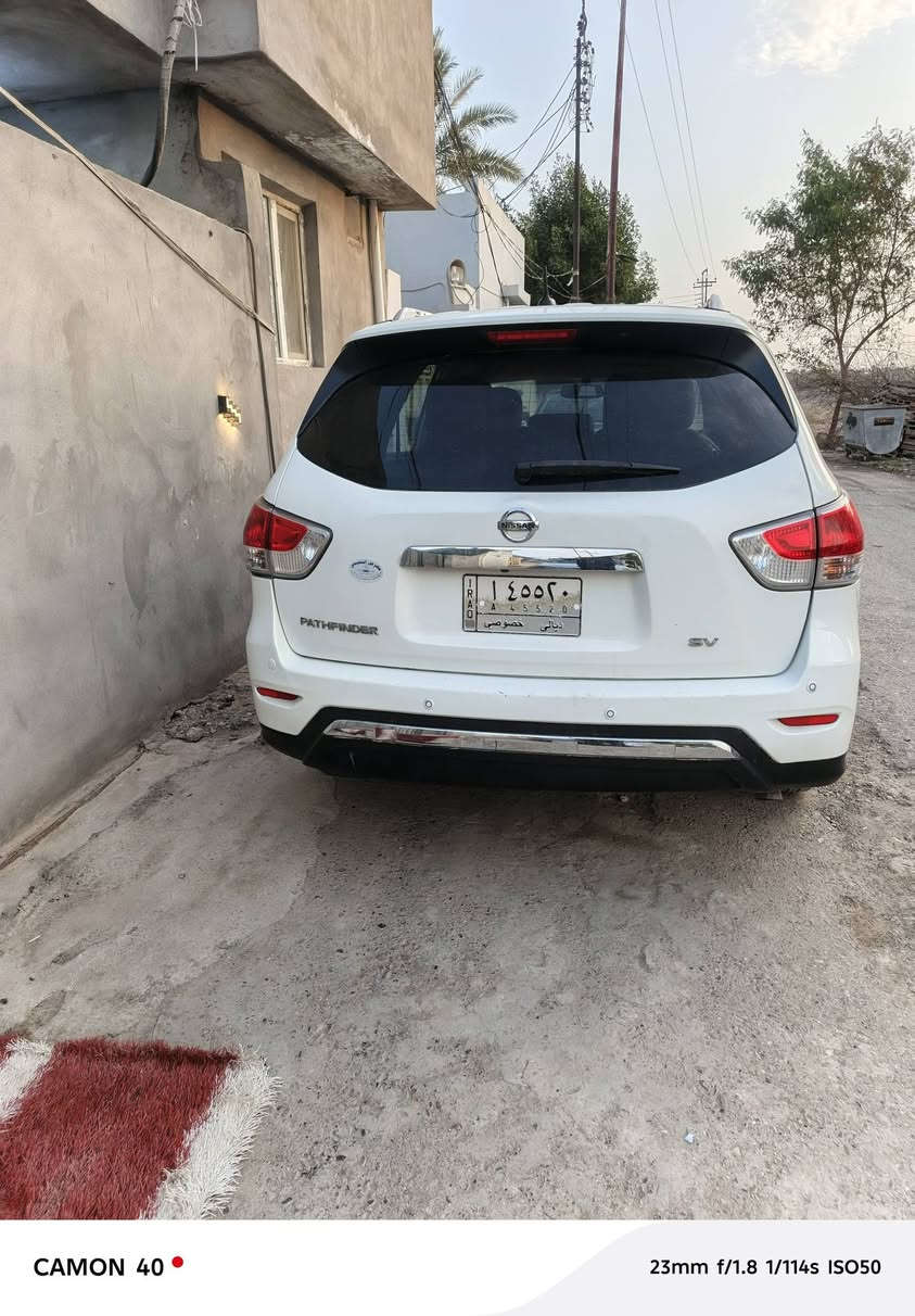 السلام عليكم سيارة نيسان باثفندر ٢٠١٦ مواصفات فول ما عدا فتحة السقف سبعه راكب شرط كير ومكينه وصدر وتخم تاير تبريد تدفئة كله شغال الضرر دعاميات فقط 
مكاني ديالى بعقوبة 
رقم الهاتف ***********
السعر ١٤٠$ وبيهه مجال
