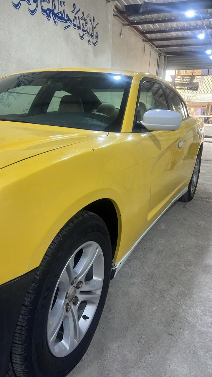 سلام عليكم سياره جارجر 13 رقم بغداد سياره كغاله بس بيه طخه بارد جاملغ خلفي كد جف ايد سياره جاهزه الشغل سياره مصفره من غرمات. 140 وبيه مجال مكان سياره شطره  *********** وتساب. بس الي شراي يتصل
