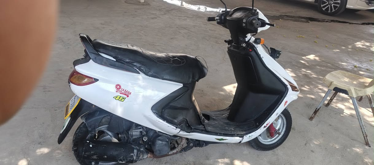للبيع فراشة فور تي 400 وبي مجال محرك ما مفتوح ***********
