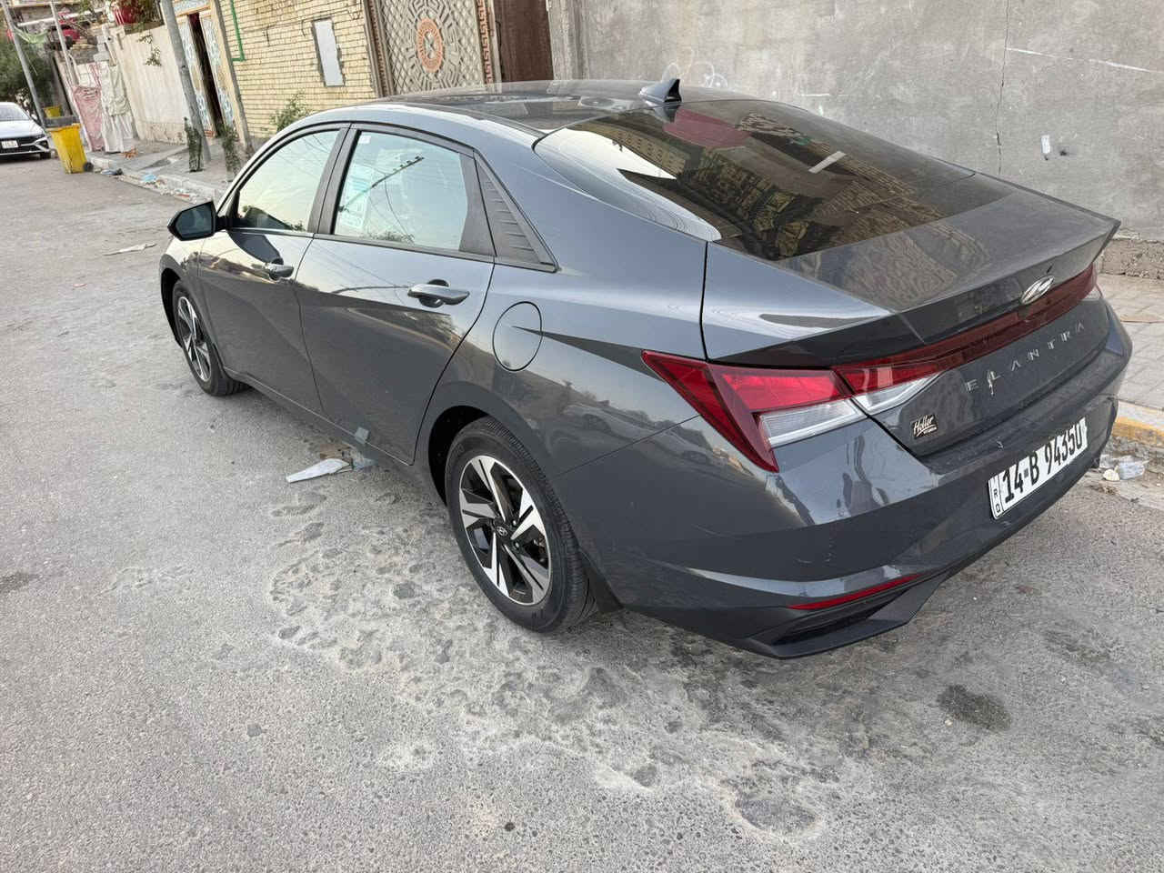 سلام عليكم النتر 2023 ماشيه 26 ميل سياره فول ما عده الفتحه بيه جاملغ وبنيد بدون دواخل وارد امريكي رقم بصره معوقين سياره جاهزه من كلشي مكينه 2000 دوش مكان سياره بصره سعر 130 اني مكلف بل نشر رقم الهاتف ***********
