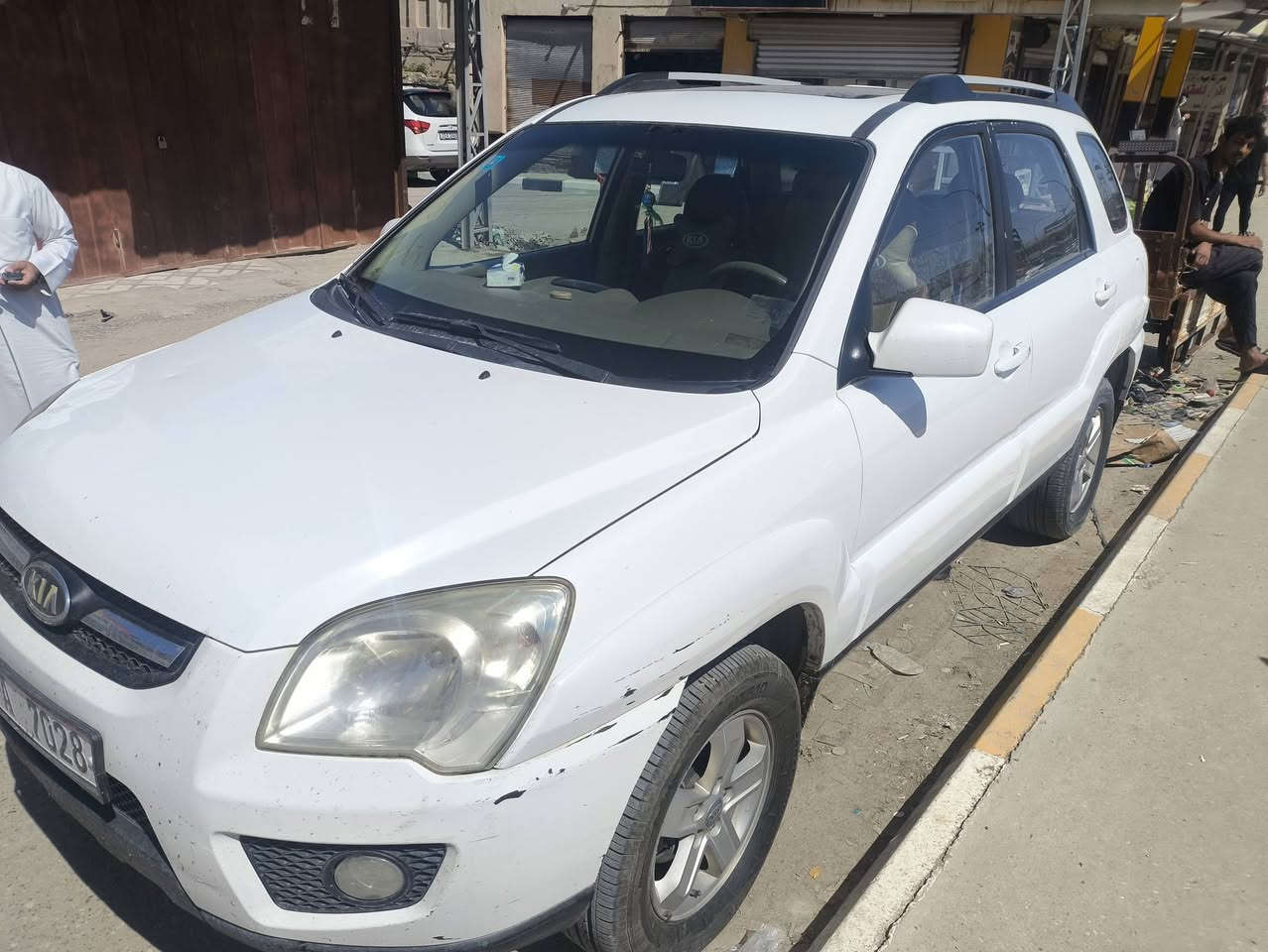 سلام عليكم  
كيا سبورتج موديل 2010 تحويل باسم المشتري خليجي كفاله عامه ضربه وصبغ  
مواصفات سياره فول فتحه سقف  ويل كب باقي مواصفات معروفه 
محرك 2000 دوش مكينه وكير وحداده وتخم تاير ع وضع شركه 
مـكــان-الــسياره-الناصرية
الــســعر: 128 وبيها مجال 
الاستسفسار اكثر 
***********
