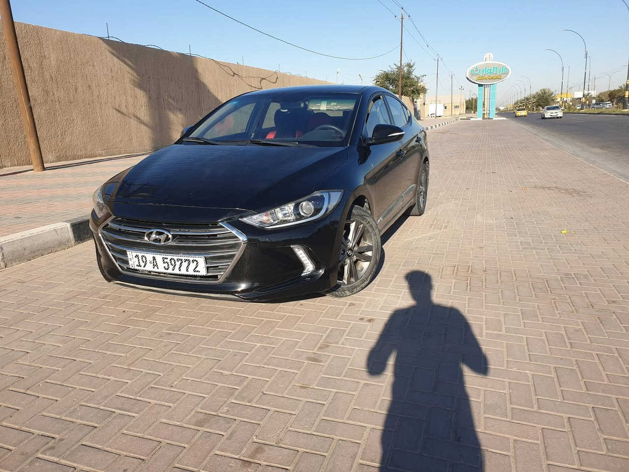 السلام عليكم
النترا 2018 خليجي رقم كربلاء الدولي ب اسمي تحويل ثاني يوم سنويه لل2030 هزه جديده 
كير ومكينه  2000 ع وضع الشركه
 برغي ما مفتوح بيهن كفاله
تبريد ثلج شركه + تدفئه
حداديه جديده 
باتري جديد 
مواصفات نص فول
اشاير ب المري
قطعتين تبريد
حساسات خلفيه
حساس اطارات
شاشة اعطال
شاشه كبيره تدعم كار بلي بلاديه + كامره دواره
فول تحكم ستيرن
داخل لونين عسلي + اسود
لايت عدسه
تخم ويل كب كروم
بلاجكتورات ثلجي + اشاره
وباقي المواصفات المعروفه
السياره بيه بنيد مبدل اثر ضربه سطحيه بدون دواخل وبيه دور الجاملغ خلفي ايمن فقط الدور مالته صبغ والباقي مكفول 
مكان السياره كربلاء ( السعر 130 ) وماكو 18 خليجي بهيج سعر  جاهزه من كل النواحي مال جناي وب الخير ع الياخذه
***********
