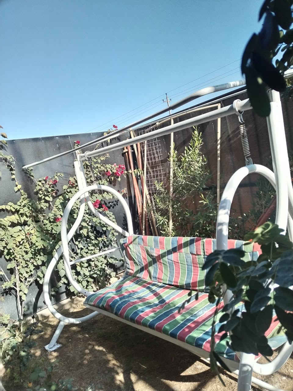 للبيع مرجوحه حدائق ***********
