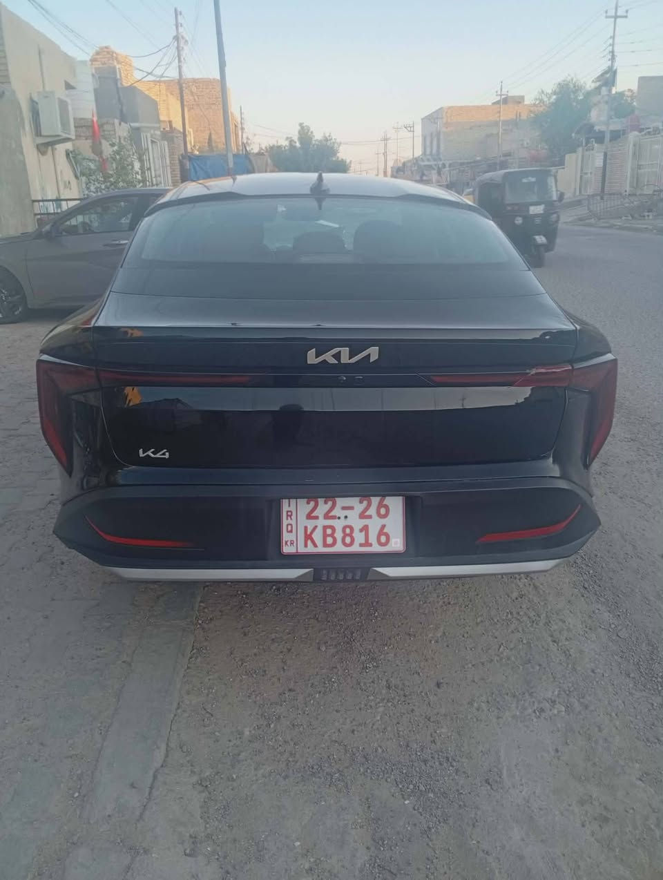 كي فور موديل 25فول ماعده الفتحه ***********كله شغاله رادار مثبت سرعه كامره دعم كار بلي أمانت الله سبير منازل بس ذن صور عندي
