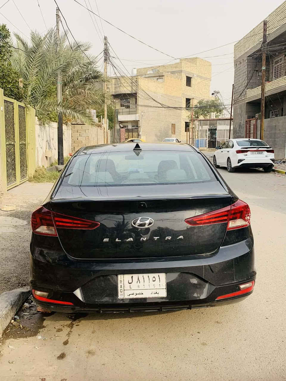 السلام عليكم الانتره 2019 امريكي رقم بغداد لون اسود
 ماشيه 95الف السياره
 معوقين شهر 11 تصير حره 
حادثها بنيد تبديل وجاملغ الايمن 
مواصفاتها
تحديد مسار
مانع انزلاق
رادار جانبي 
السعر120وبيها مجال 
بغداد حي الجهاد 
للاستفسار الاتصال على الرقم 
***********
