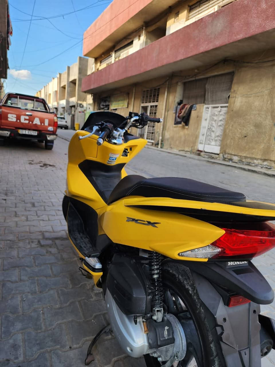 سلام عليكم
دراجة pcx دراجة نضيفة وخير من الله آي نقص مابية

ماشية 18 الف وسعرها 18 ورقة وبيها مجال قليل 

مكاني بغداد الشعلة  ***********
