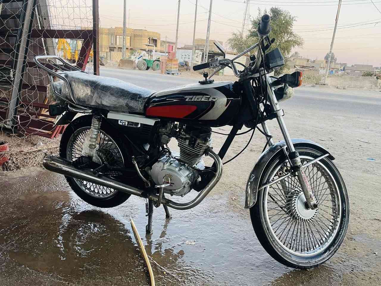 الله سلام عليكم تايكر 2023 شكل القديم مبدل بيها ولفات دراجه حلوه وبيها بس الشاير ممربوطات لان كله جديد سعرها 440،قفل قفل قفل مكاني بابل قضاء الكفل وشراي يشلع عيوني ماتفيدك عوفها لا تكسر بحلال ناس *********** هاذا رقمي واني خادم
