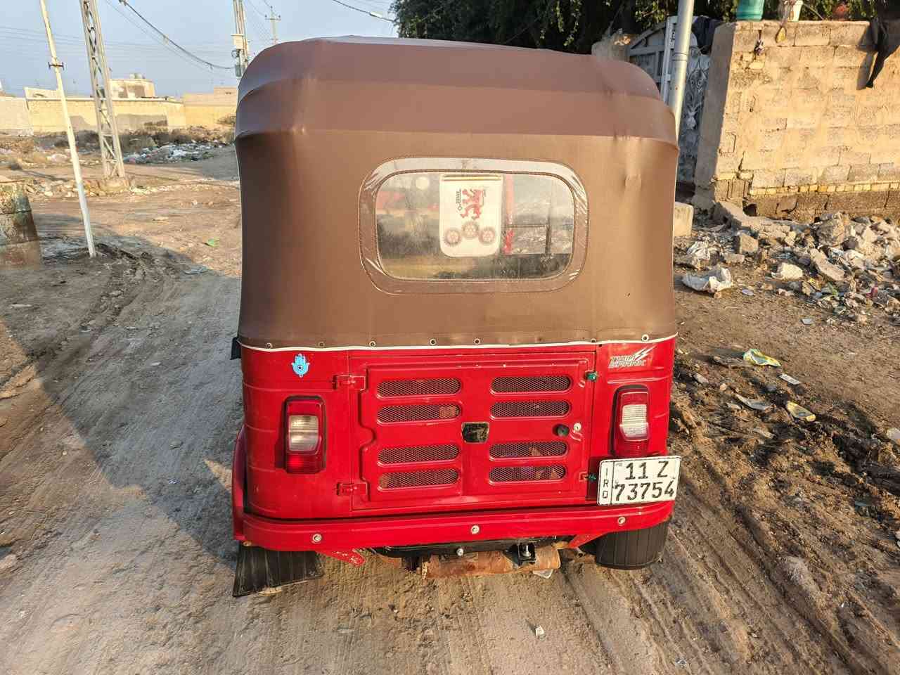 سلام عليكم خوان عندي هاي تكتك مديل.  20 للبيع تكتك كفالى بس مجفتى. مكاني بغداد ال حسينية الرشدية 

التوصل {***********}
