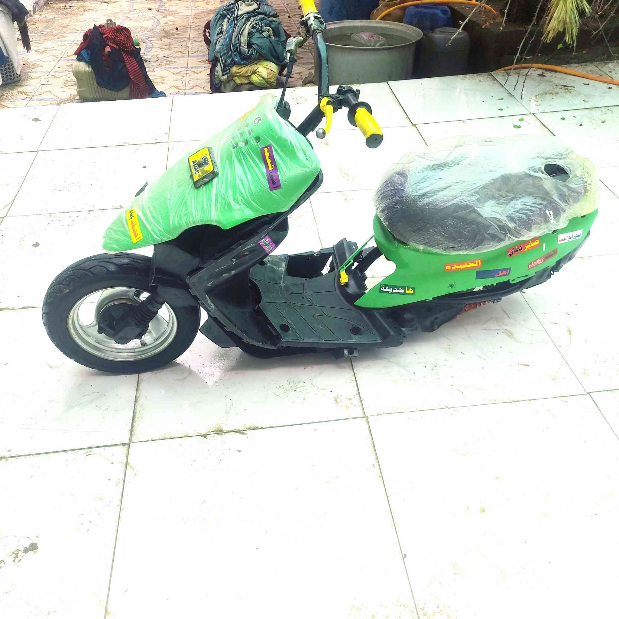 السلام عليكم دراجه تسعاللبيع حلوه نضيفى عوزهابس مكيناجيب وشد السعر90 وبيها مجال المكان بصرة ابوالخصيب رقم الواتساب ***********
