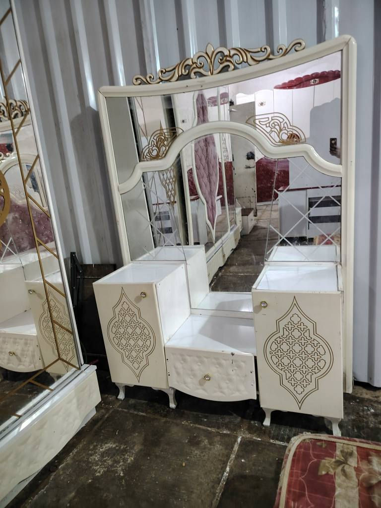 غرفه تركي ضخمه اخت. الجديد كامله تركي اصلي ثقيل المكان ديوانيه *********** بي وتساب ديوانية, القادسية
