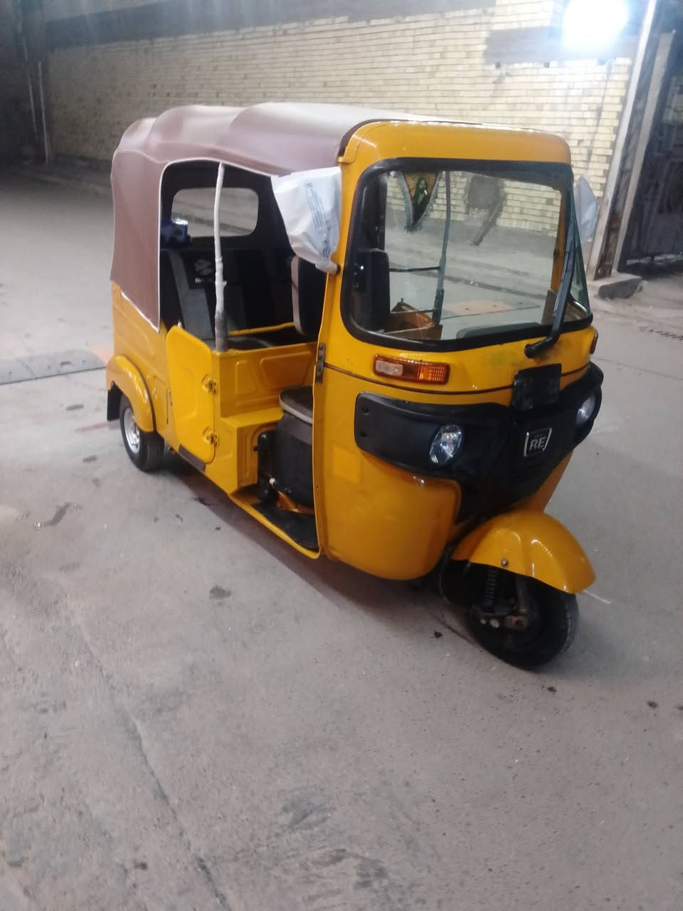 السلام عليكم شباب تكتك موديل 2021 رقم وسنوية نضيفه كلش البيع
ما متوجد ع فيس هاذه رقم ***********
