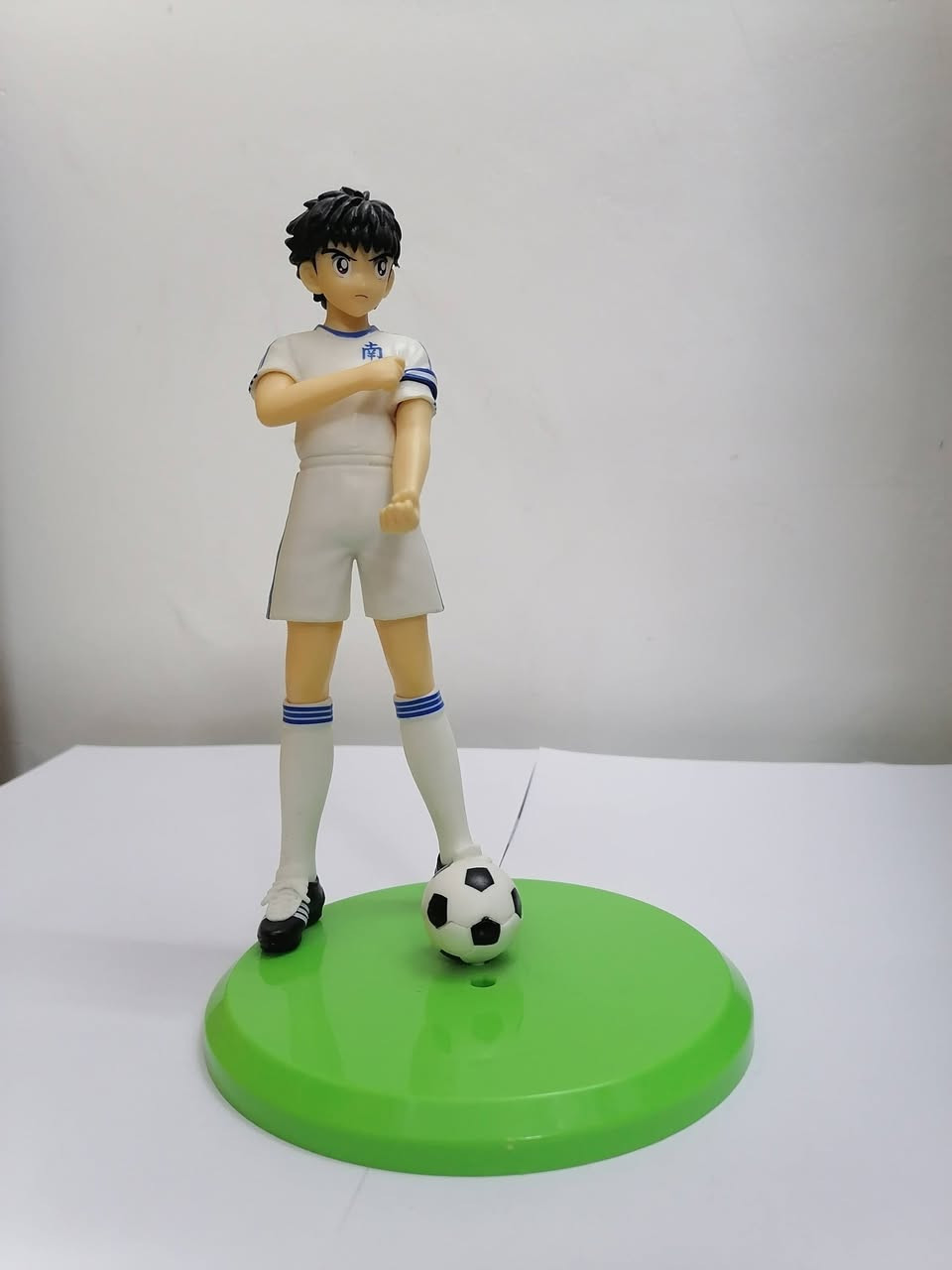 لعشاق الشخصيات الأسطورية...
مجسمات ابطال كارتون الكابتن ماجد...
كابتن ماجد - كابتن بسام - كابتن وليد
المادة : بلاستك ضد الكسر
الارتفاع : 18 سم
السعر : 18000 المجموعة كاملة
للحجز والاستفسار مراسلة الصفحة


**إذا كنت صاحب هذا الإعلان وتريد حذفه لأي سبب، رجاءا أرسل رسالة إلى الدعم الفني**