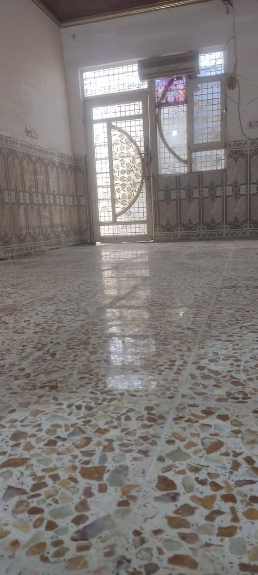 يالله يا رزاق 🤲🌹
السعر 33مليون فقط🤩  مع المجال
 يتوفر لدينا دار 100 متر طابو زراعي سند 25 
عنوان الدار /النجف /براكيه/شارع المطار القديم قرب 
(المجمع الطبي الكوثر الخيري )
{كافه الخدمات متوفرة سوق اسواق
 خباز مدارس اهليه حكوميه😍😱}
 قريب جدا الشارع العام عن الشارع 15 متر
 للاستفسار والحجز خاص 

او الاتصال واتساب متوفر👇

☎️ ***********
